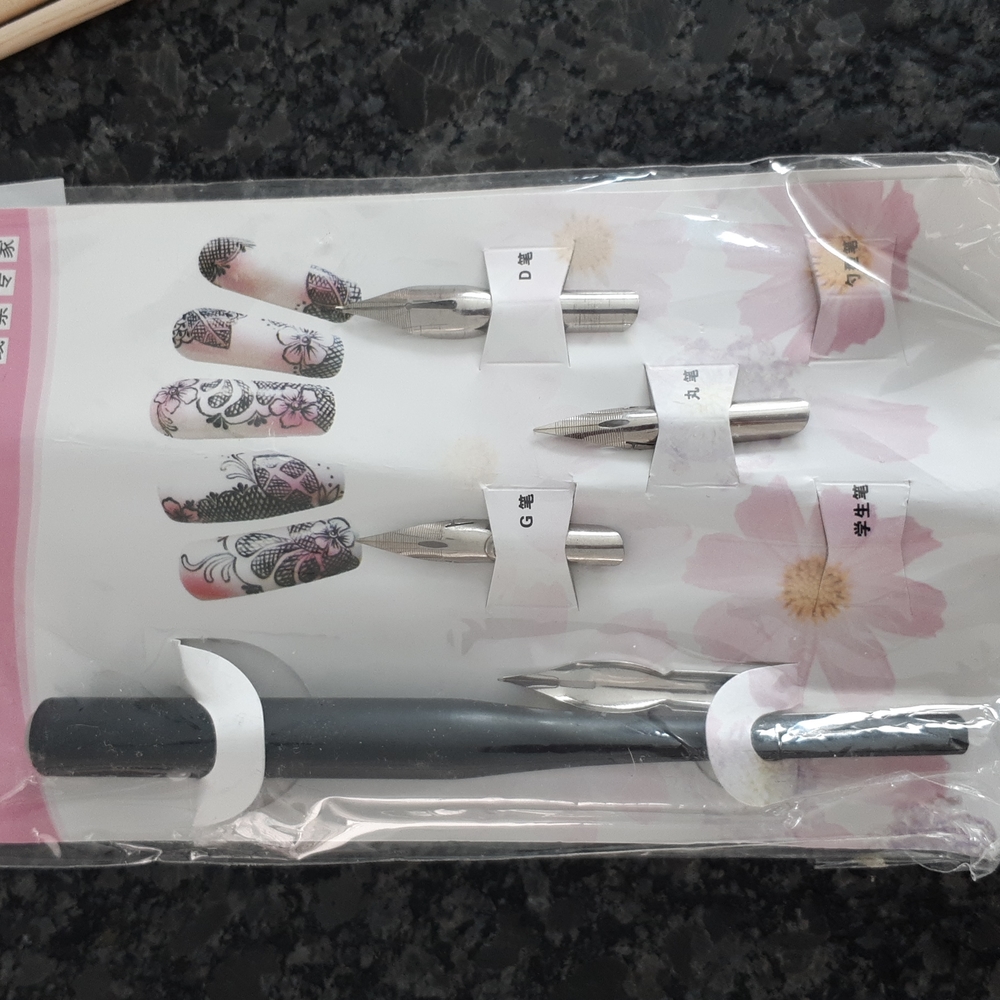 Bundle for nails - Picture 6 of 8